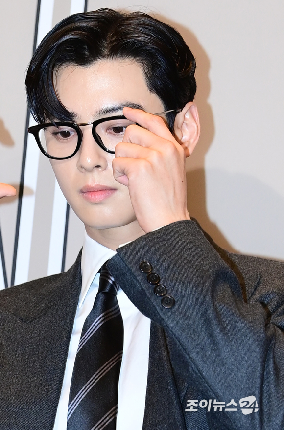 그룹 아스트로 차은우가 10월 14일 오후 서울 종로구 포시즌스 호텔에서 열린 더블유 코리아 제19회 유방암 인식 향상 캠페인 자선 행사에 참석하고 있다. [사진=정소희 기자]