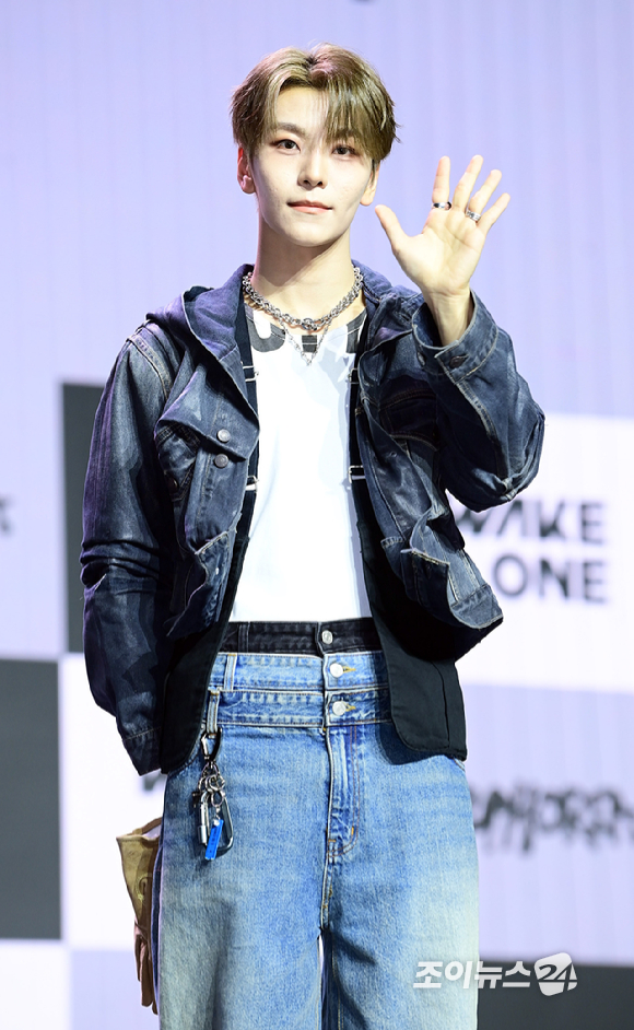 그룹 알파드라이브원 씬롱이 12일 오후 서울 용산구 블루스퀘어 SOL트래블홀에서 열린 알파드라이브원(ALPHA DRIVE ONE) 첫 번째 데뷔 미니 1집 'EUPHORIA'(유포리아) 발매 기념 쇼케이스에 참석하고 있다. [사진=정소희 기자]