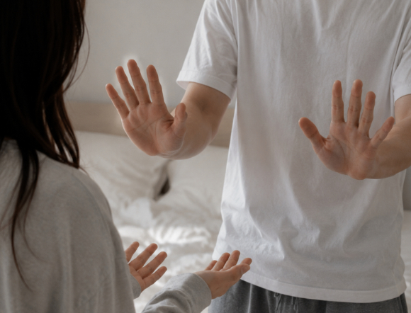 남편의 위생 관념을 지적했다가 서로 비난을 하고 냉전에 돌입한 아내 이야기가 전해졌다. 사진은 AI 생성 이미지로, 본 기사 내용과 무관. [사진=챗GPT]