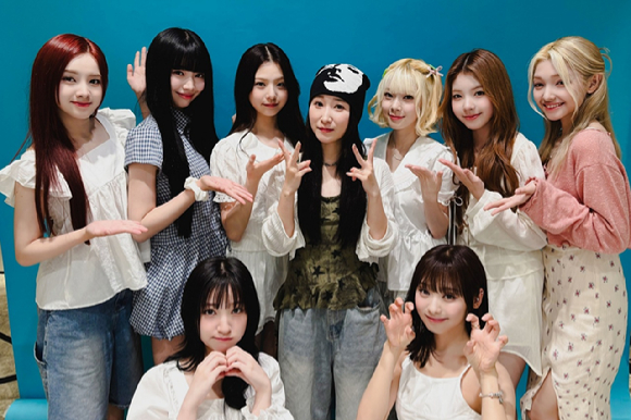 유니스xnoa 단체 이미지 [사진=UNIS AHOF OFFICIAL]