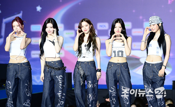 &apos;K팝 퍼포먼스 퀸&apos; ITZY, 멤버 전원 재계약 완료