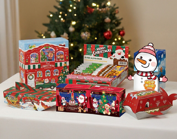 오리온 2025 크리스마스 어드벤트 캘린더, 과자 선물세트 제품 이미지. [사진=오리온]