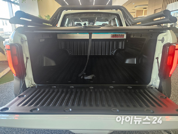 신형 무쏘(MUSSO) '그랜드 스타일' 모델의 전면부 [사진=설재윤 기자]