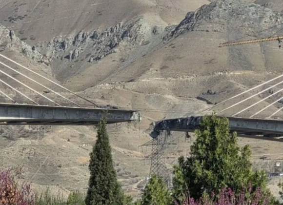 트럼프 대통령이 올린 폭파 사진. [사진=트럼프 트루스소셜]