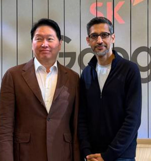 최태원 SK그룹 회장과 젠슨황 엔비디아 CEO. [사진=SK하이닉스 뉴스룸]