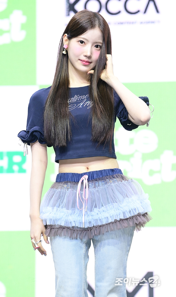 그룹 유스피어 서유가 17일 오후 서울 영등포구 명화라이브홀에서 열린 USPEER (유스피어) 첫 번째 미니앨범 'BITE DISTRICT'(바이트 디스트릭트) 미디어 쇼케이스에 참석하고 있다. [사진=정소희 기자]