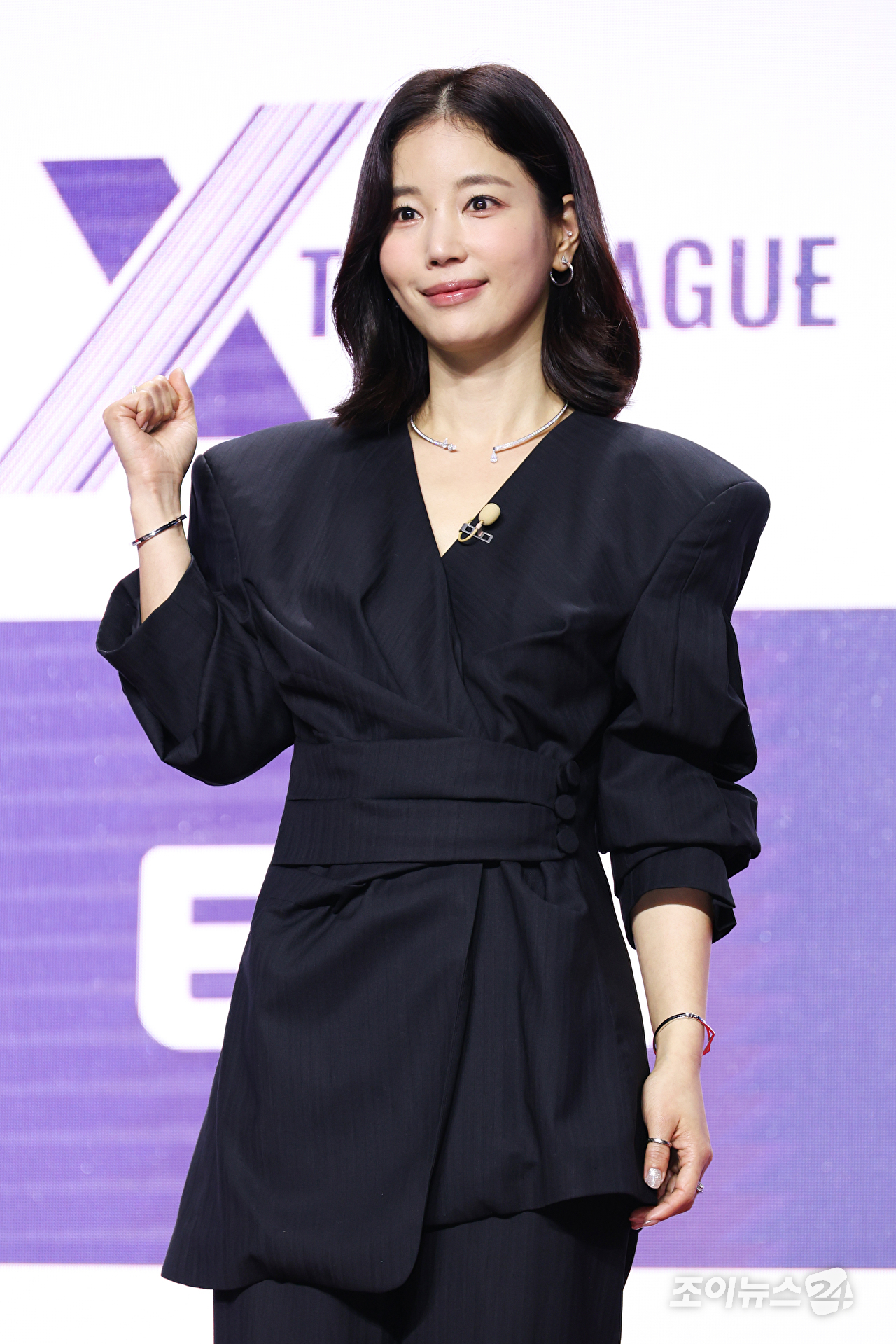 배우 기은세가 30일 오전 서울 마포구 상암동 큐브컨벤션센터에서 진행된 ENA 신규 예능프로그램 '엑스 더 리그(X THE LEAGUE)' 제작발표회에 참석해 포즈를 취하고 있다. [사진=문수지 기자]