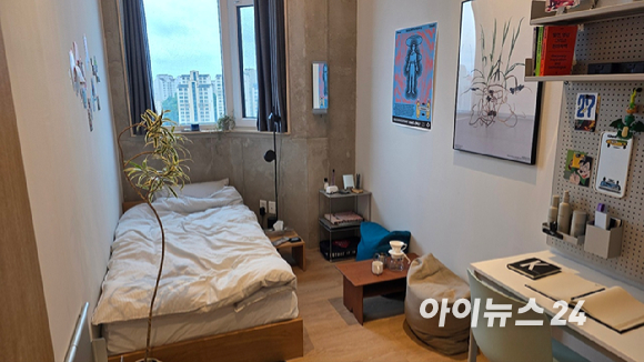 서울 마포구 '에피소드 신촌캠퍼스' 입구. [사진=이수현 기자]