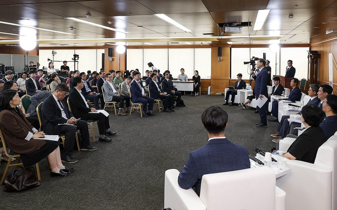 구윤철 부총리 겸 재정경제부 장관이 16일 서울 명동 은행회관에서 열린 '부동산 세제 국민 의견 경청 토론회'에서 발언하고 있다. 2026.7.16 [사진=연합뉴스]