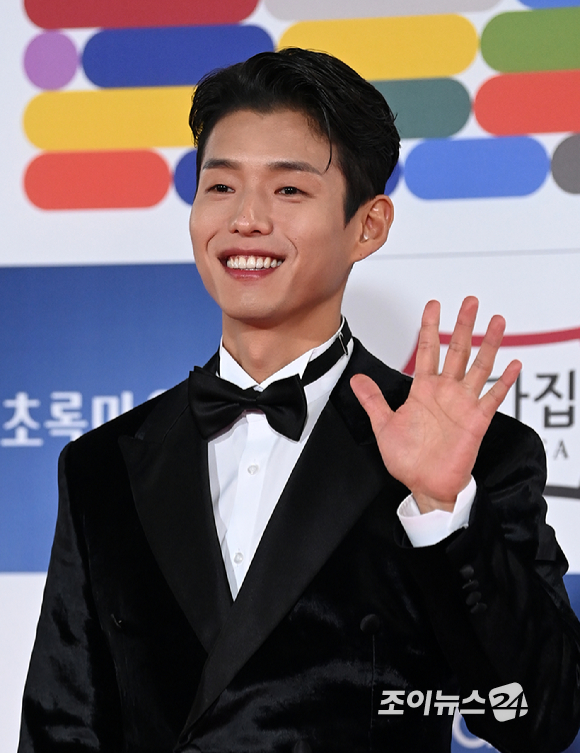 [포토]하준, '즐거운 레드카펫 나들이'