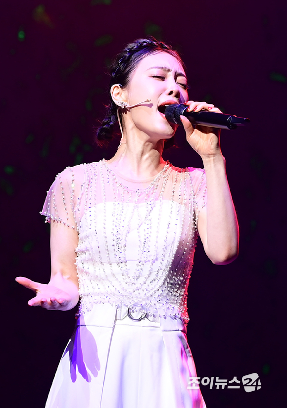 배우 김히어라가 26일 오후 서울 종로구 NOL 유니플렉스에서 열린 뮤지컬 프리다 프레스콜에 참석해 열창하고 있다. [사진=정소희 기자]