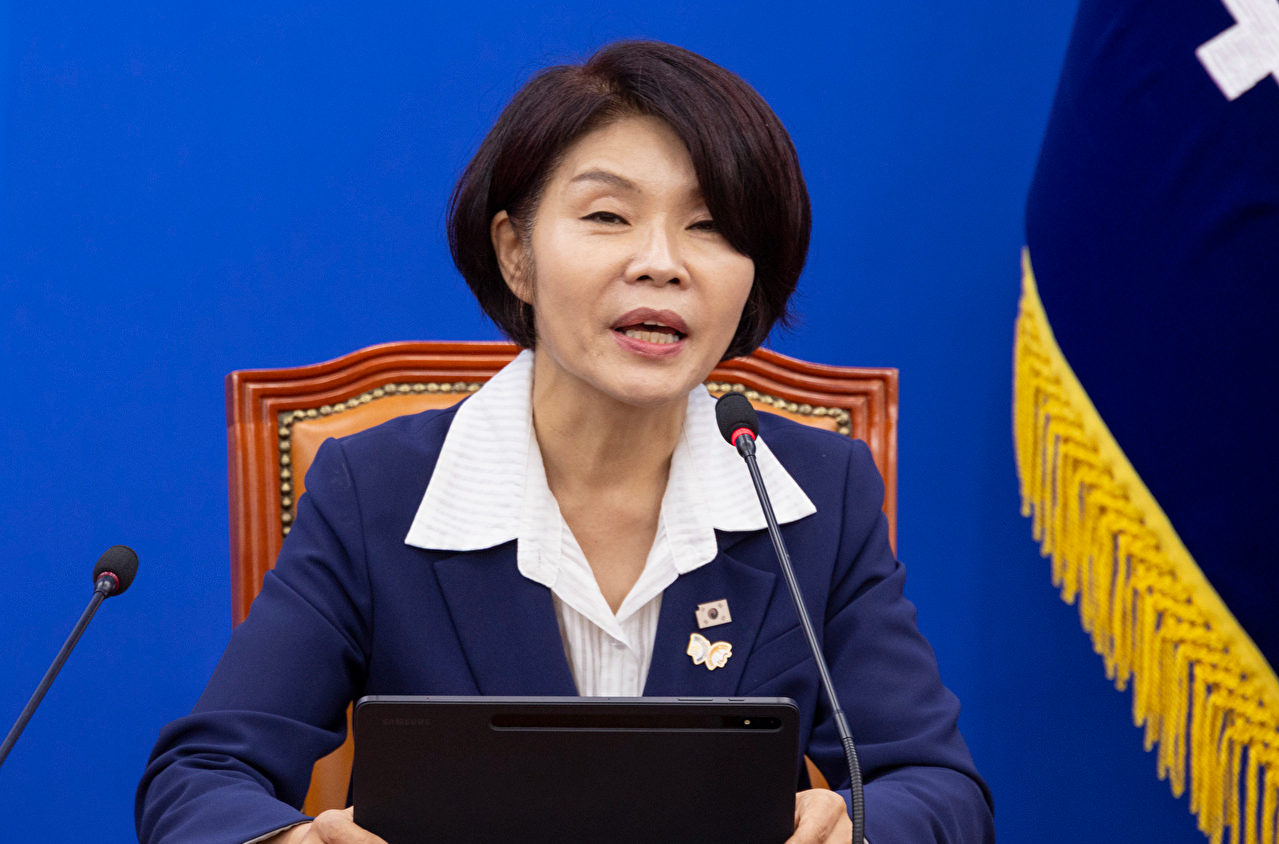 더불어민주당 한정애 정책위의장이 23일 국회에서 열린 국정감사 대책 회의에서 발언하고 있다. 2025.10.23 [사진=연합뉴스]