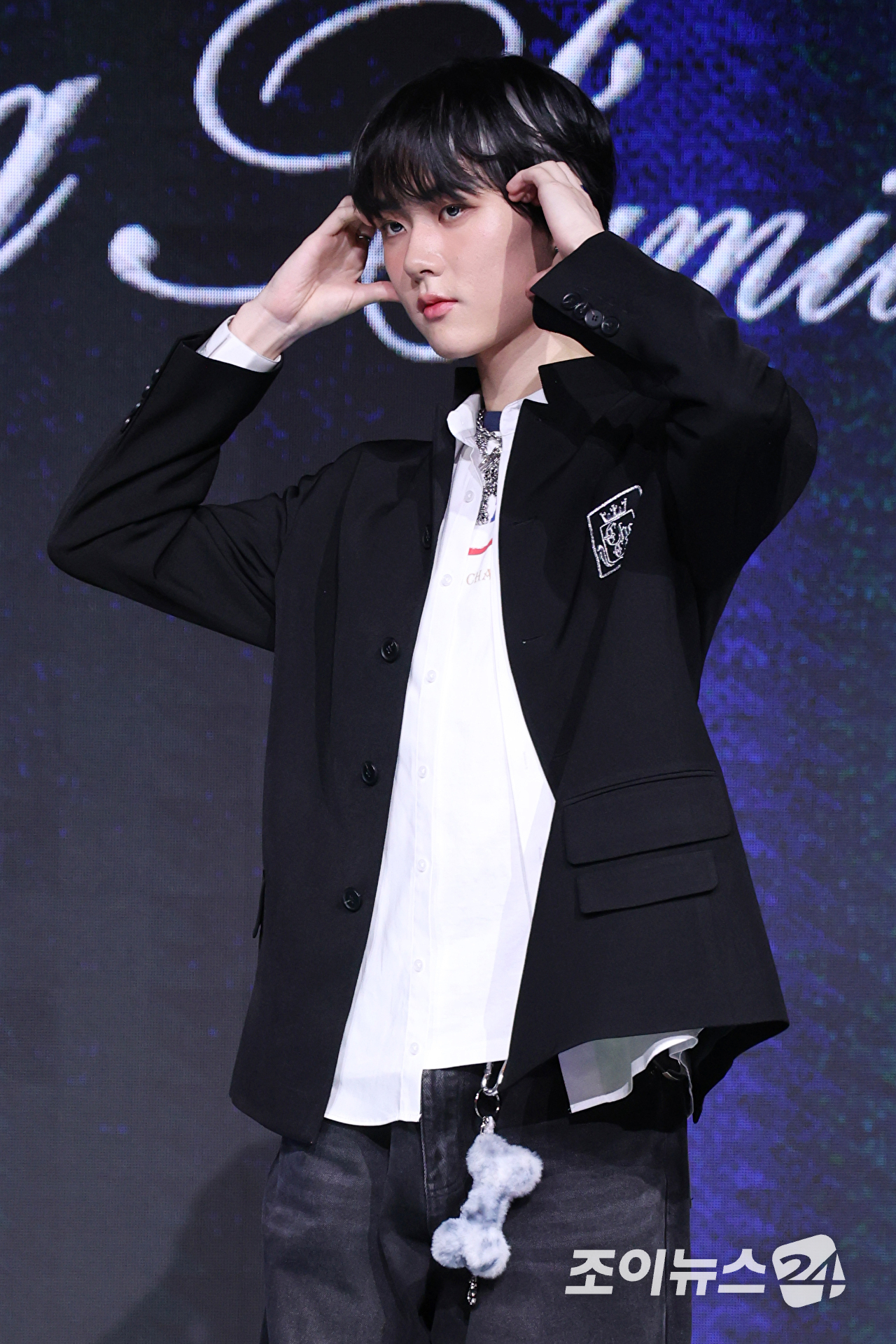 그룹 초코1(ChoCo1) 태조가 24일 오후 서울 마포구 상암동 쇼킹케이팝센터에서 열린 초코엔터테인먼트 첫 패밀리 앨범 '초코 라 파밀리아(ChoCo La Familia)' 발매 기념 쇼케이스에 참석해 포즈를 취하고 있다. [사진=문수지 기자]