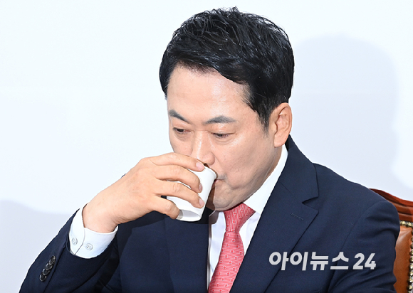 국민의힘 양향자 최고위원이 15일 국회에서 열린 최고위원회의에서 지도부 총사퇴를 제안하고 있다. 2026.6.15 [사진=연합뉴스]