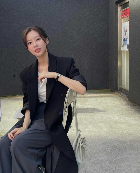 '환승연애' 고민영이 아이스크리에이티브의 식구가 됐다. [사진=고민영, 아이스크리에이티브]