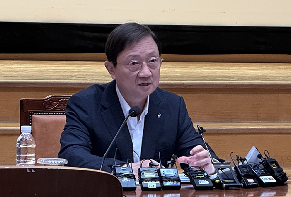 이찬진 금융감독원장이 22일 서울 여의도 금감원에서 열린 기자 간담회에 참석해 발언하고 있다. [사진=임우섭 기자]