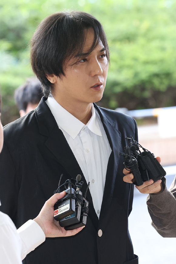 '실형 면한' 송민호, 어떤 말 했나 "매일같이 후회, 변명 여지 없다"