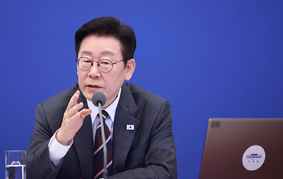 이재명 대통령이 3일 청와대에서 열린 국무회의에서 '다주택' 관련 발언을 하고 있다. 2026.2.3 [사진=연합뉴스]