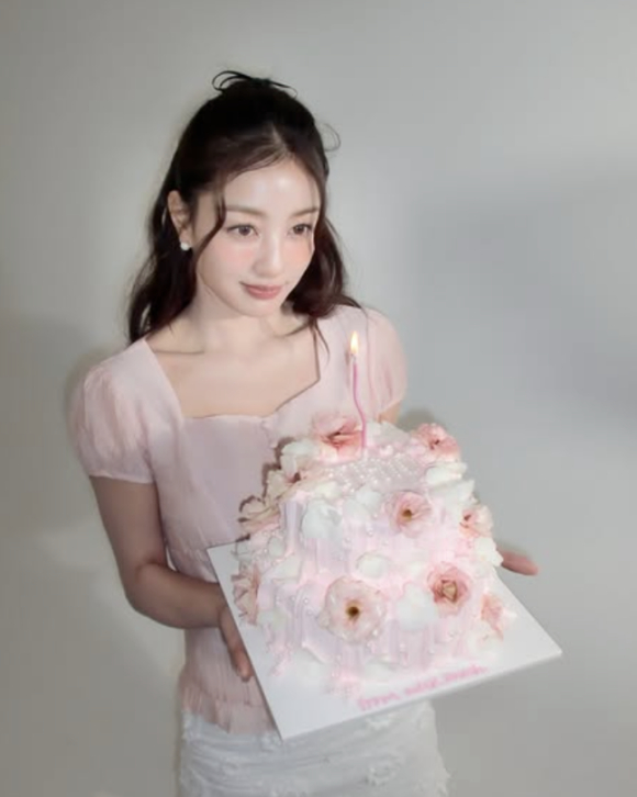 지효 [사진=지효 SNS]