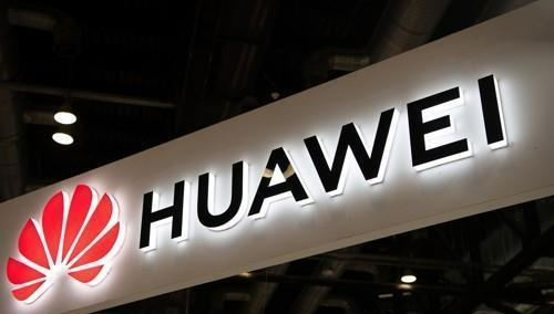 中 화웨이, AI 칩 클러스터 솔루션 &apos;슈퍼파드&apos; 공개