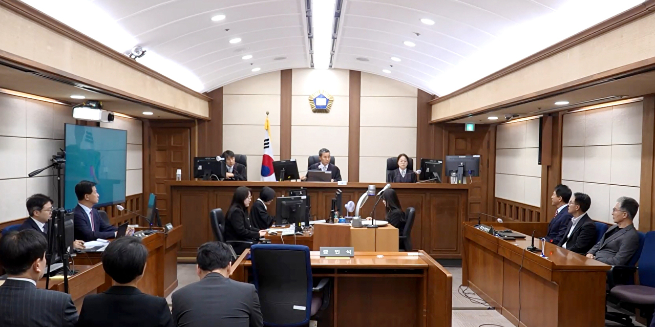 오세훈 서울시장이 23일 서초구 서울고등법원에서 열린 정치자금법 위반 혐의 항소심 선고공판에 출석해 있다. 서울고법 형사7부(구회근 부장판사)는 '명태균 여론조사비 대납 의혹'으로 재판에 넘겨진 오 시장에게 무죄를 선고했다. 2026.10.23 [서울고등법원 제공. 재판매 및 DB 금지] [사진=연합뉴스]