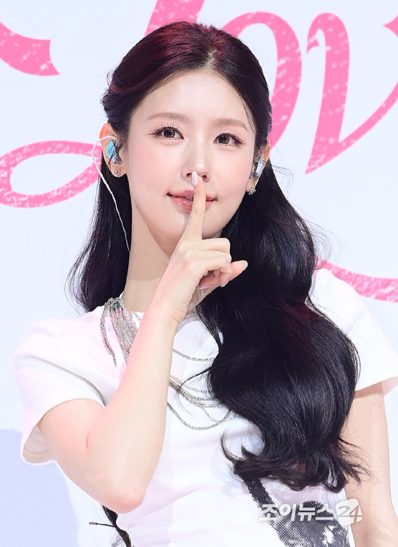 아이들(i-dle) 미연이 3일 오후 서울 용산구 한남동 블루스퀘어에서 열린 미연(MIYEON) 솔로 미니 2집 'MY, Lover' 미디어 쇼케이스에 참석하고 있다. [사진=정소희 기자]