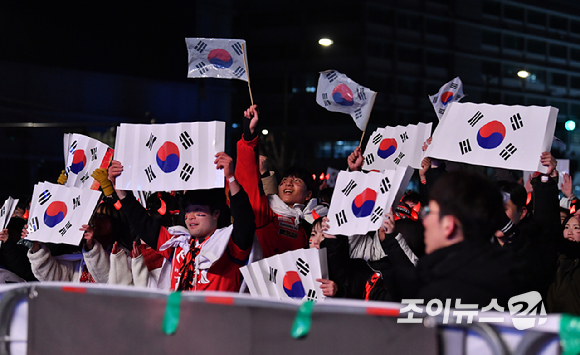 <b>지상파</b> 3사, JTBC에 '<b>월드컵</b>·올림픽 <b>중계권</b> 입찰 중지' <b>가처분</b> 제기