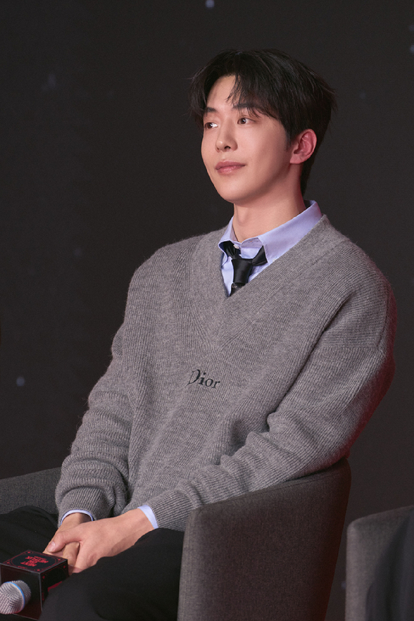 배우 손예진이 21일 오전 콘래드 서울 호텔에서 진행된 '넥스트 온 넷플릭스 2026 코리아(Next on Netflix 2026 Korea)'에 참여해 대화를 나누고 있다. [사진=넷플릭스]