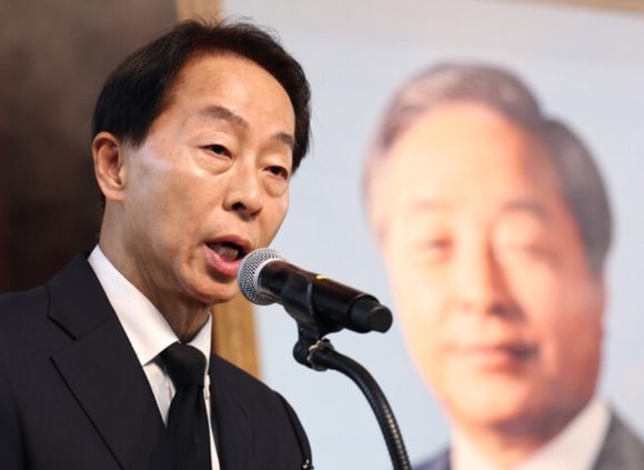 김영삼 전 대통령의 차남인 김현철 김영삼대통령기념재단 이사장. [사진=연합뉴스]