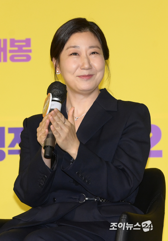 배우 라미란이 24일 오전 서울 광진구 자양동 롯데시네마 건대입구에서 열린 영화 '정직한 후보2'(감독 장유정) 제작보고회에 참석하고 있다. [사진=정소희 기자]