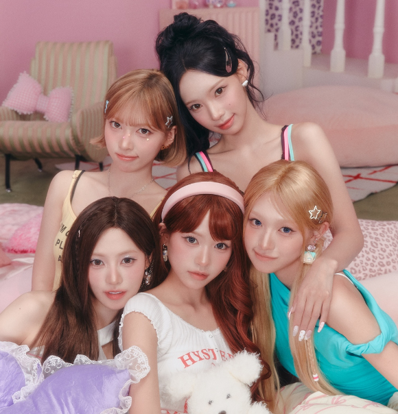 리센느 '프리티걸' 앨범아트. [사진=더뮤즈엔터테인먼트]