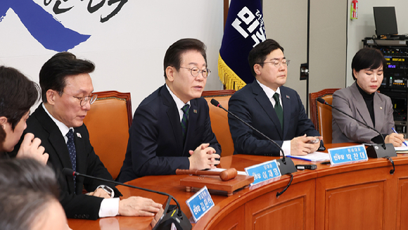 더불어민주당 이재명 대표가 12일 국회에서 열린 최고위원회의에서 발언하고 있다. 2025.2.12 [사진=연합뉴스]