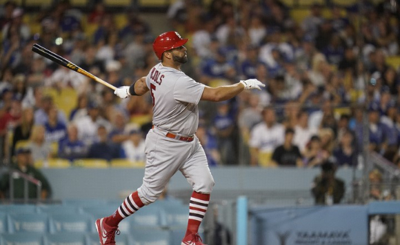 MLB 세인트루이스에서 뛰고 있는 앨버트 푸홀스가 24일(한국시간) 열린 LA 다저스와 원정 경기에서 개인 통산 700홈런 고지에 올랐다. [사진=뉴시스]