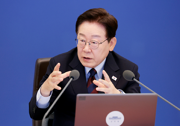 이재명 대통령이 26일 청와대에서 열린 국무회의 겸 비상경제점검회의에서 발언하고 있다. 2026.5.26 [청와대통신사진기자단] [사진=연합뉴스]