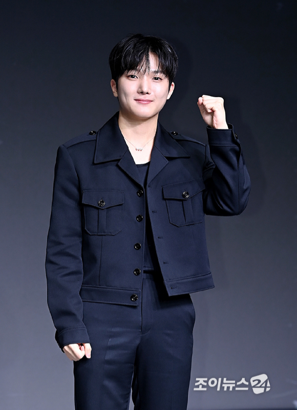 배우 최민영이 21일 오전 서울 마포구 호텔 나루 서울 엠갤러리에서 열린 '약한영웅 Class 2' 제작발표회에서 포토타임을 갖고 있다. [사진=곽영래 기자]