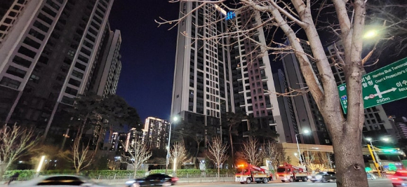 정전이 발생한 서초구 신반포자이 아파트 [사진=독자제공/연합뉴스]