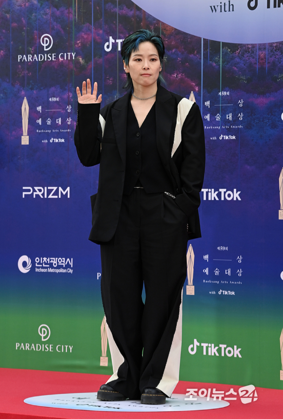 배우 권은혜가 28일 오후 인천 파라다이스시티에서 열린 제59회 백상예술대상 레드카펫에서 포즈를 취하고 있다. [사진=김성진 기자]