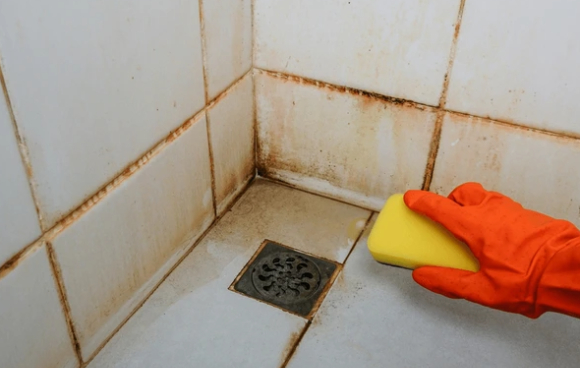 한 남성이 여성 화장실에 들어가 대변을 흩뿌린 뒤 달아나는 사건이 소개됐다. 사진은 본 기사 내용과 무관. [사진=LifeMD]