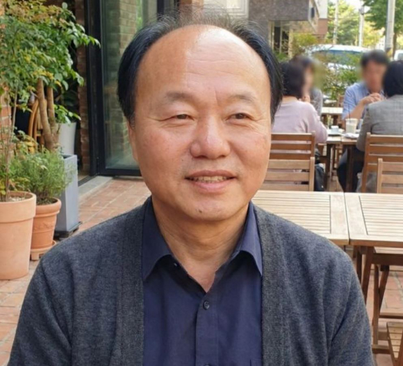 주변 이웃을 위해 자율방범대 봉사를 해오던 50대 남성이 장기기증으로 5명에게 새 삶을 선물하고 세상을 떠났다. 사진은 정강덕 씨. [사진=한국장기조직기증원]