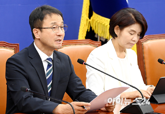 한병도 당대표 직무대행 겸 원내대표가 2일 서울 여의도 국회에서 열린 정책조정회의에서 발언하고 있다. [사진=곽영래 기자]