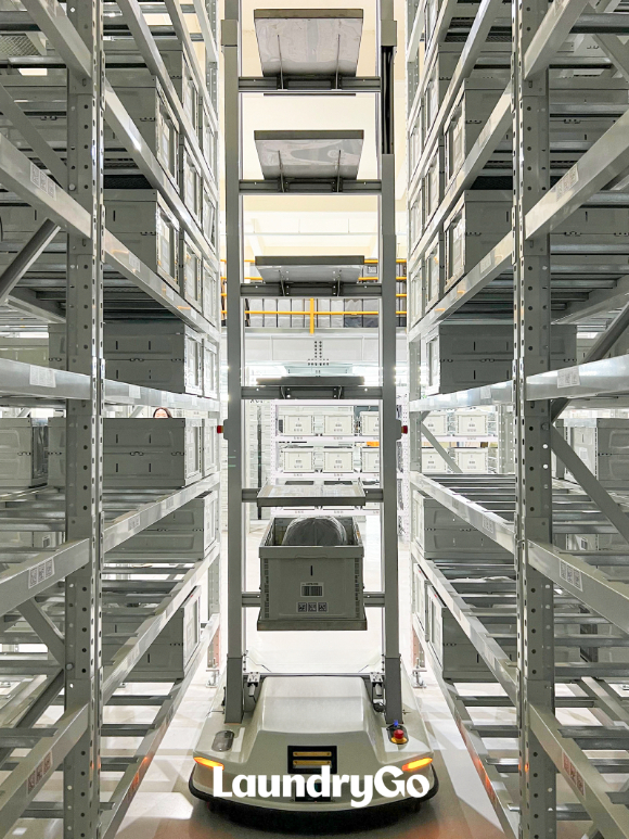 런드리고, 드라이클리닝과 빨래 합포장 로봇 시스템 상용화