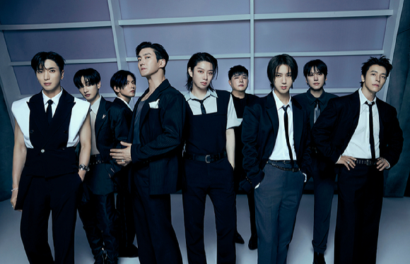슈퍼주니어 단체 콘셉트 포토 [사진=SM엔터테인먼트]