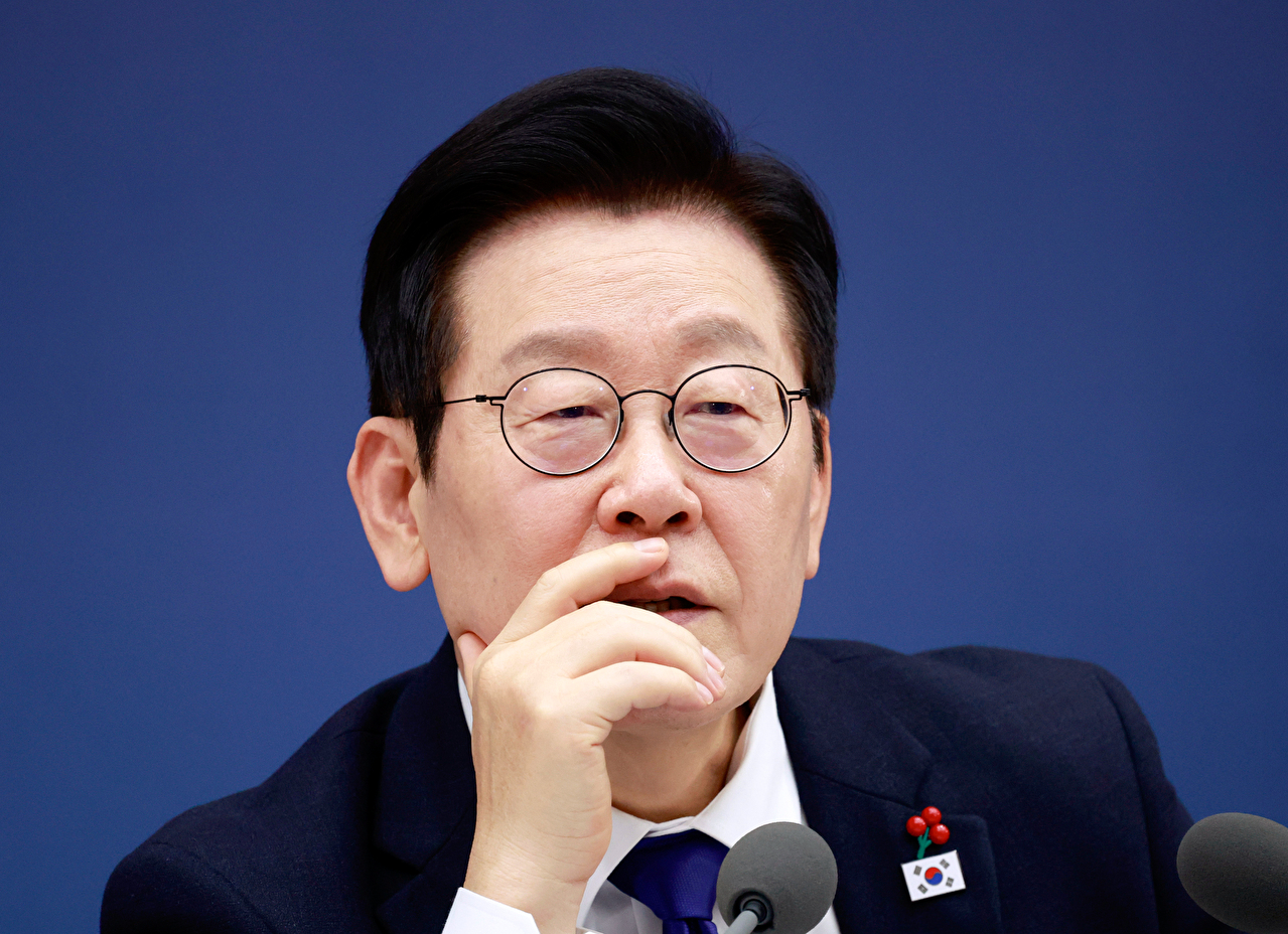 이재명 대통령이 16일 정부세종컨벤션센터에서 열린 보건복지부(질병관리청)&middot;식품의약품안전처 업무보고에서 발언하고 있다. 2025.12.16 [대통령실통신사진기자단] [사진=연합뉴스]