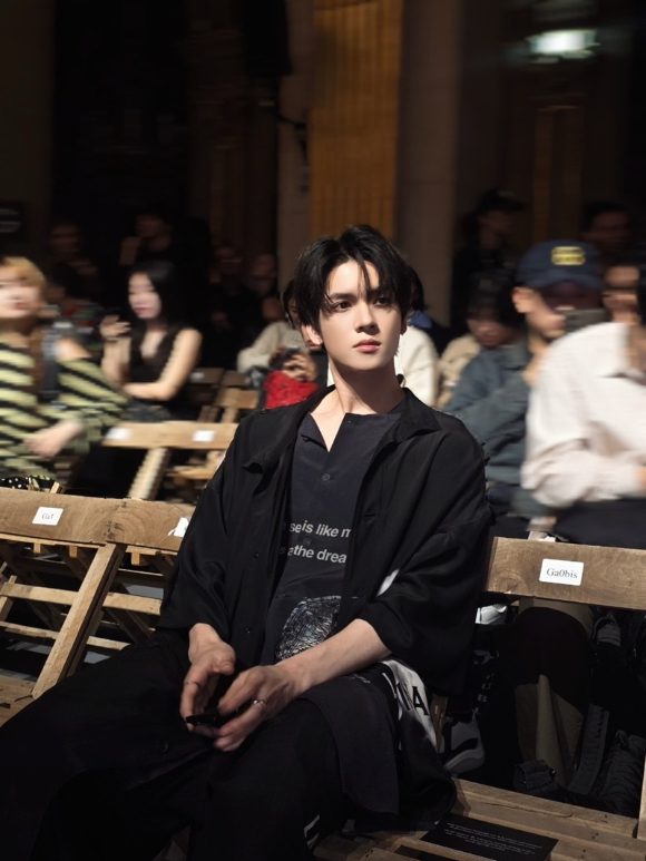 파우 요치가 파리패션위크를 찾았다. [사진=그리드엔터테인먼트]