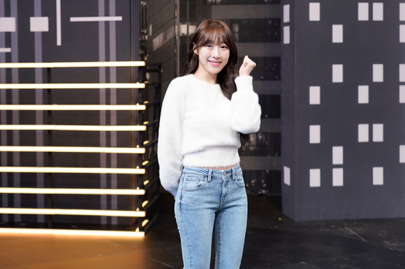 JTBC '한문철의 블랙박스 리뷰' 온라인 제작발표회에 우주소녀 수빈이 출연했다. [사진=JTBC]