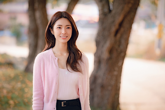 배우 하영이 넷플릭스 시리즈 '이런 엿같은 사랑'에서 열연하고 있다. [사진=넷플릭스]