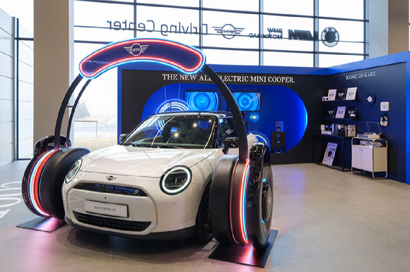 미니 지난해 전 세계 순수전기차 판매 10만 대 돌파 [사진=미니코리아]