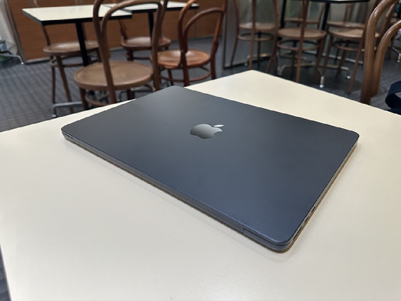 노란·연두색 맥북 나오나⋯3월 저가형 모델 출시할 듯