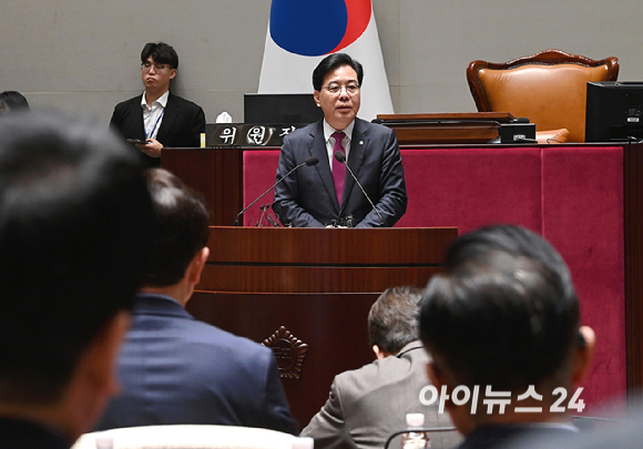 송언석 국민의힘 원내대표가 11일 오전 서울 여의도 국회에서 열린 의원총회에서 발언하고 있다. [사진=곽영래 기자]