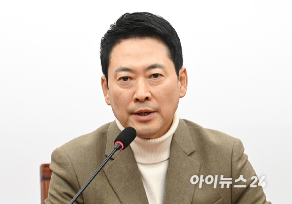 장동혁 국민의힘 대표가 5일 서울 여의도 국회에서 현안 관련 기자간담회를 하고 있다. [사진=곽영래 기자]